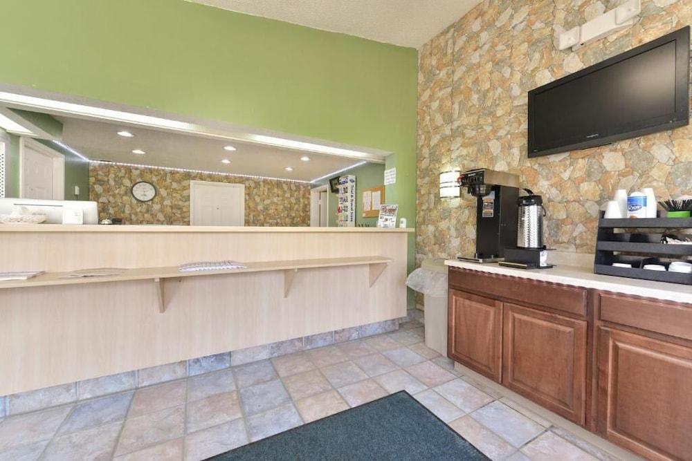 Mentor Home Inn And Suites Zewnętrze zdjęcie