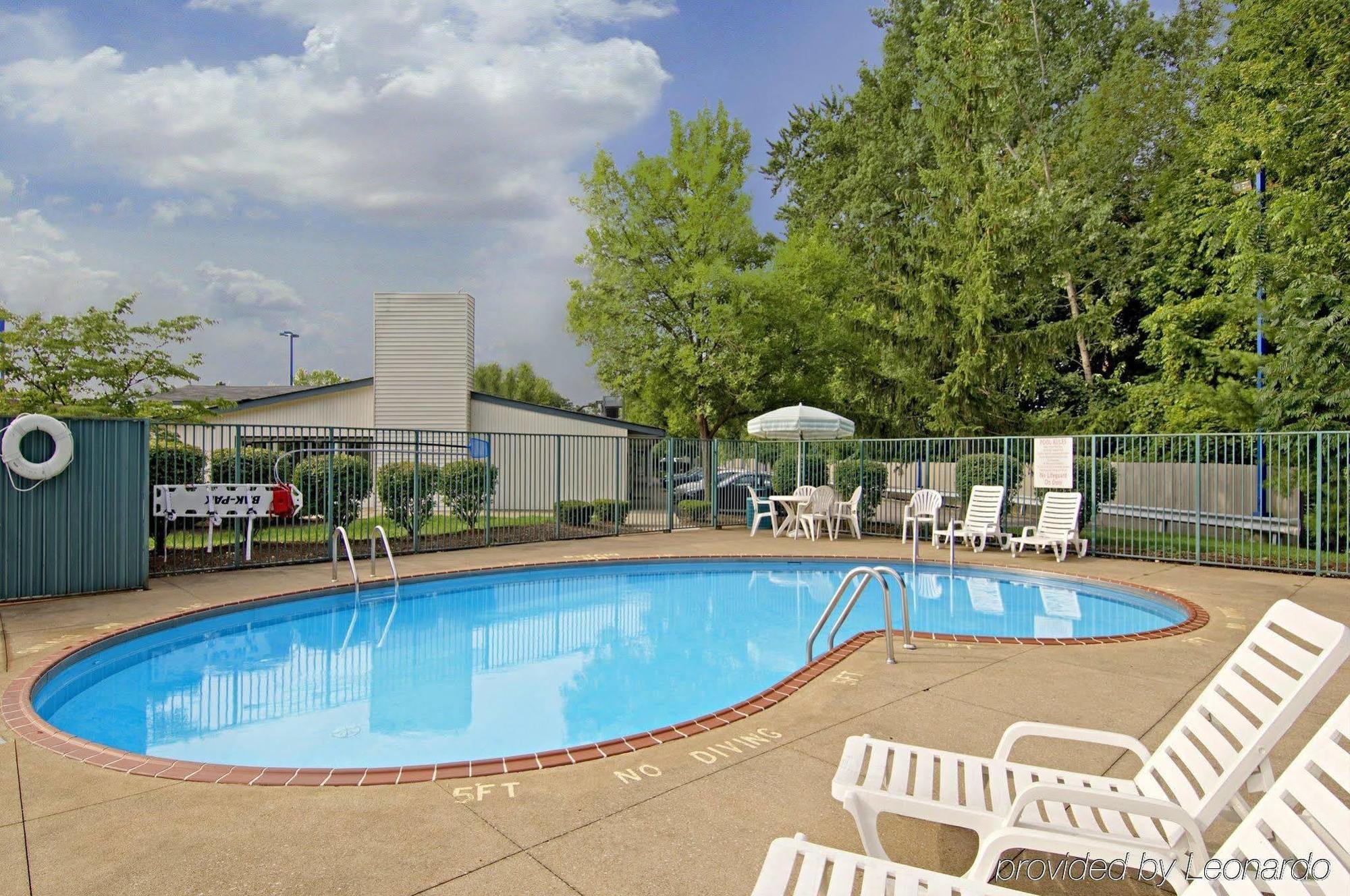 Mentor Home Inn And Suites Zewnętrze zdjęcie