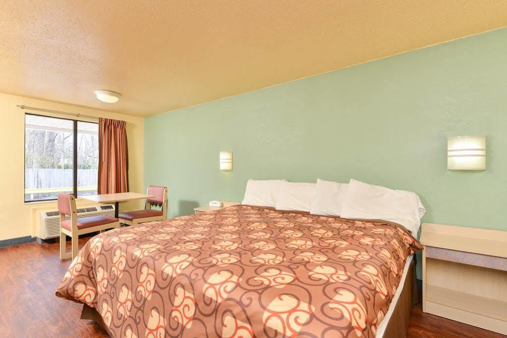 Mentor Home Inn And Suites Zewnętrze zdjęcie